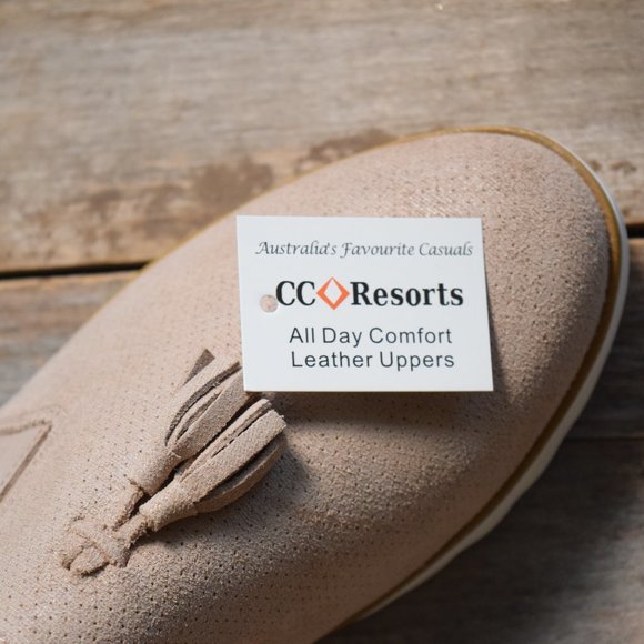 Leather Slip On Shoes | Sneaker | Size 9 Womens Shoe | Casual Shoes | Leather - Picture 5 of 11